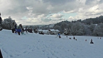 People sledging in Manning's Pit
