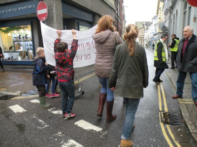 entering Cross Street